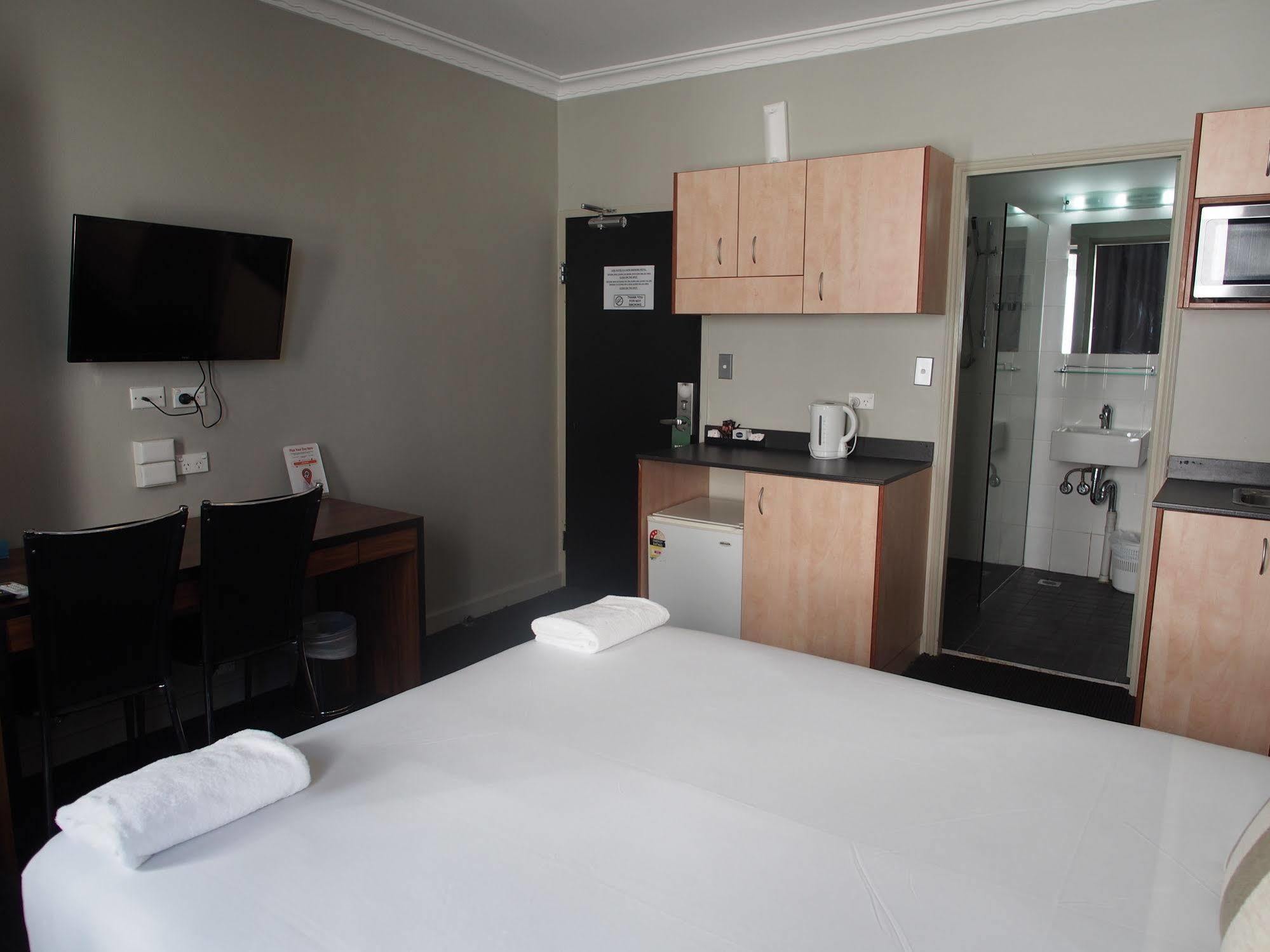 Uno Hotel Sydney Exterior photo