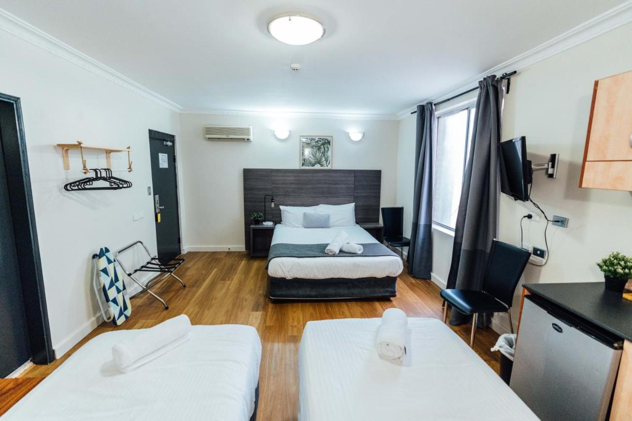 Uno Hotel Sydney Exterior photo